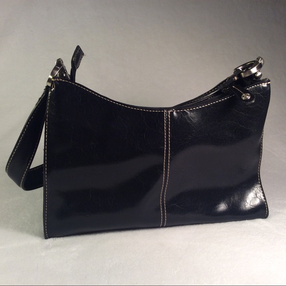 plain black purse